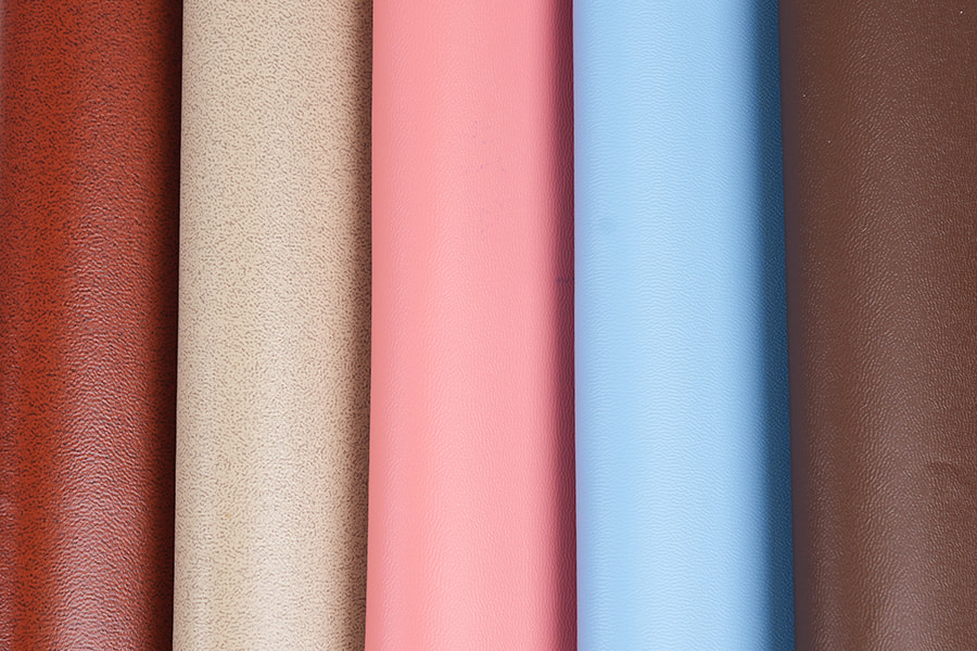 Lekka, wodoodporna skóra syntetyczna o wysokiej rozciągliwości do obuwia